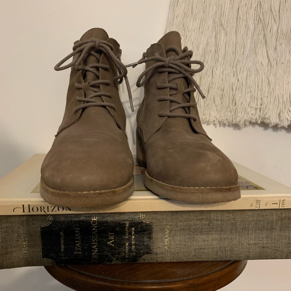 Lucky Brand Tan Laced Ankle Boots - Picture 4 of 8